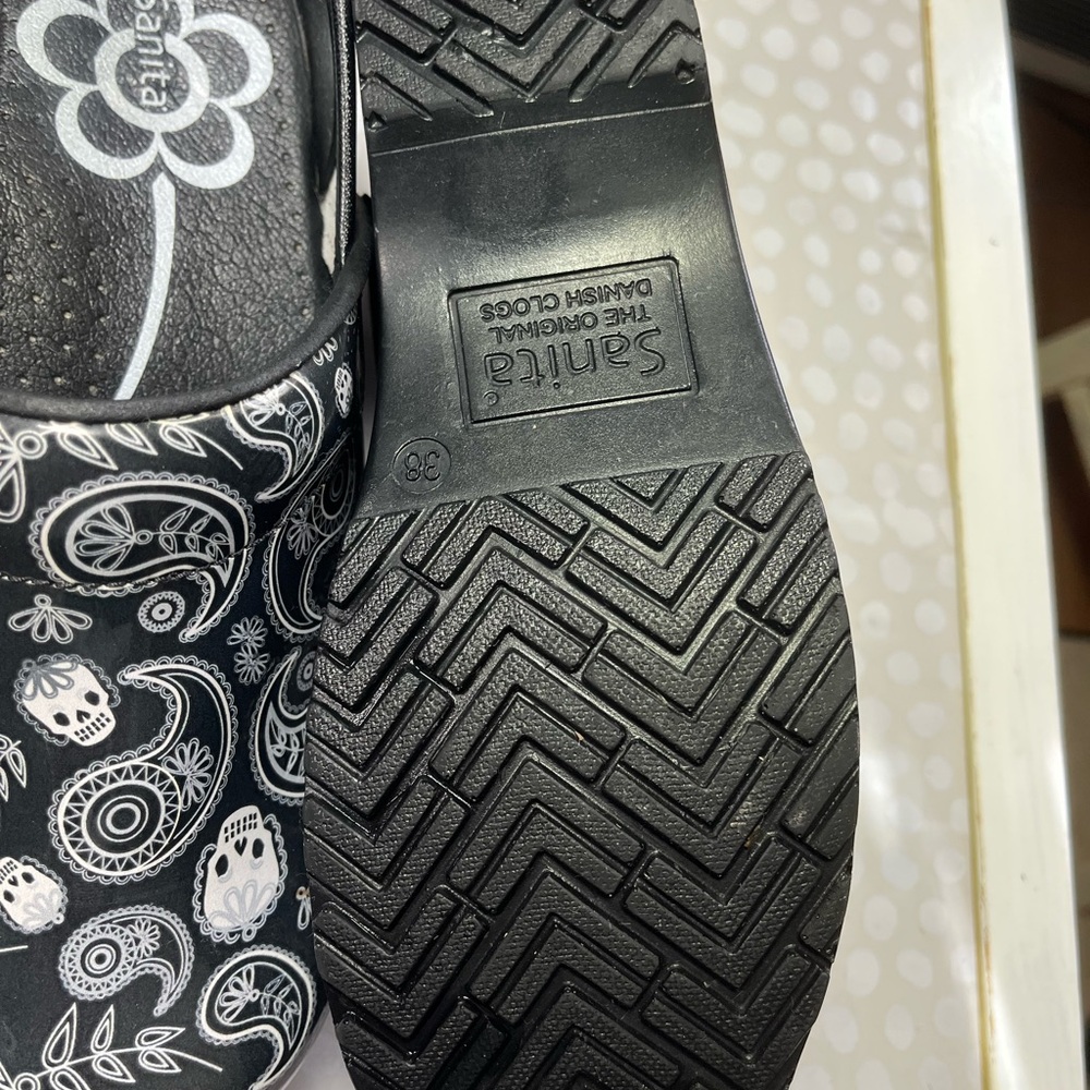 Sanita Black and White Patterned Clogs - Picture 7 of 8